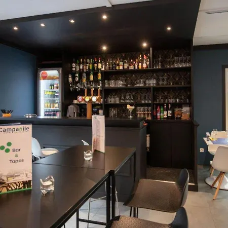 Hotel Campanile & Restaurant / 3*