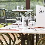 Campanile & Restaurant / Отель Льеж