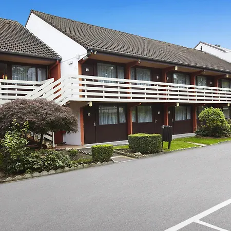 Campanile & Restaurant / Liège