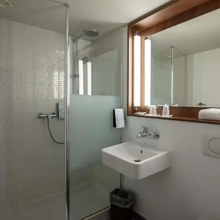 Campanile & Restaurant / 3* Liège