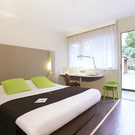 Campanile & Restaurant / Otel Liège