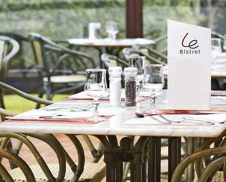 Campanile & Restaurant / Otel Liège