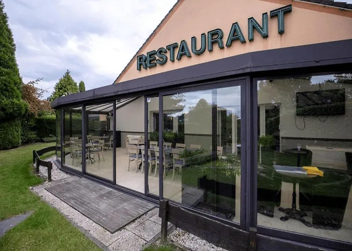 Campanile & Restaurant / 3*