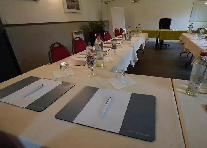 Campanile & Restaurant / Hotel