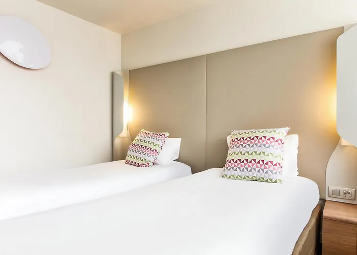 Campanile & Restaurant / Hotel 3*