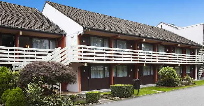 Campanile & Restaurant / 3*