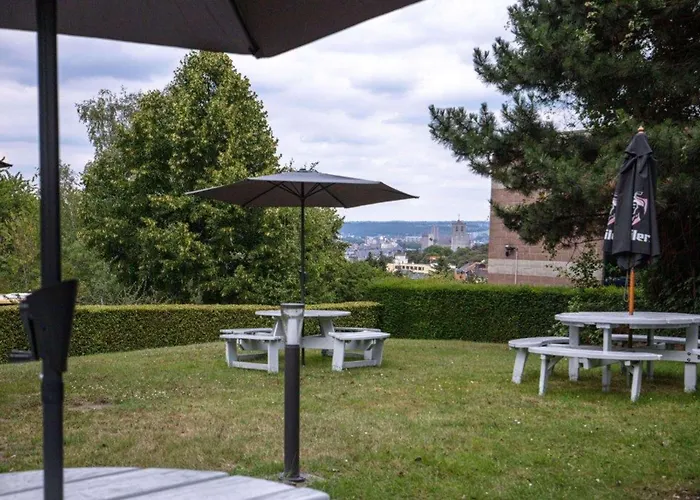 Campanile & Restaurant /