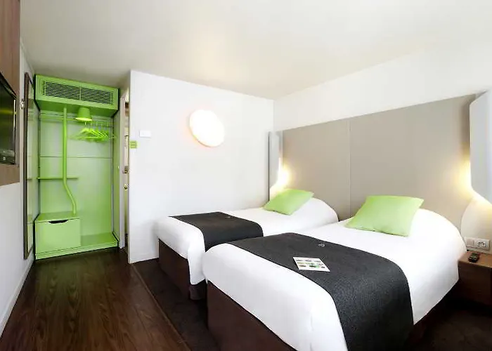 Hotel Campanile & Restaurant / 3*