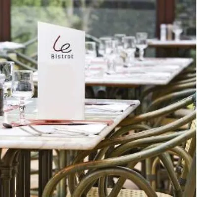 Campanile & Restaurant / Hotel 3*